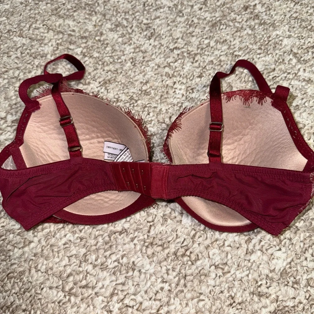 Victoria’s Secret Dream Angels Bra- 34DD - Picture 2 of 5